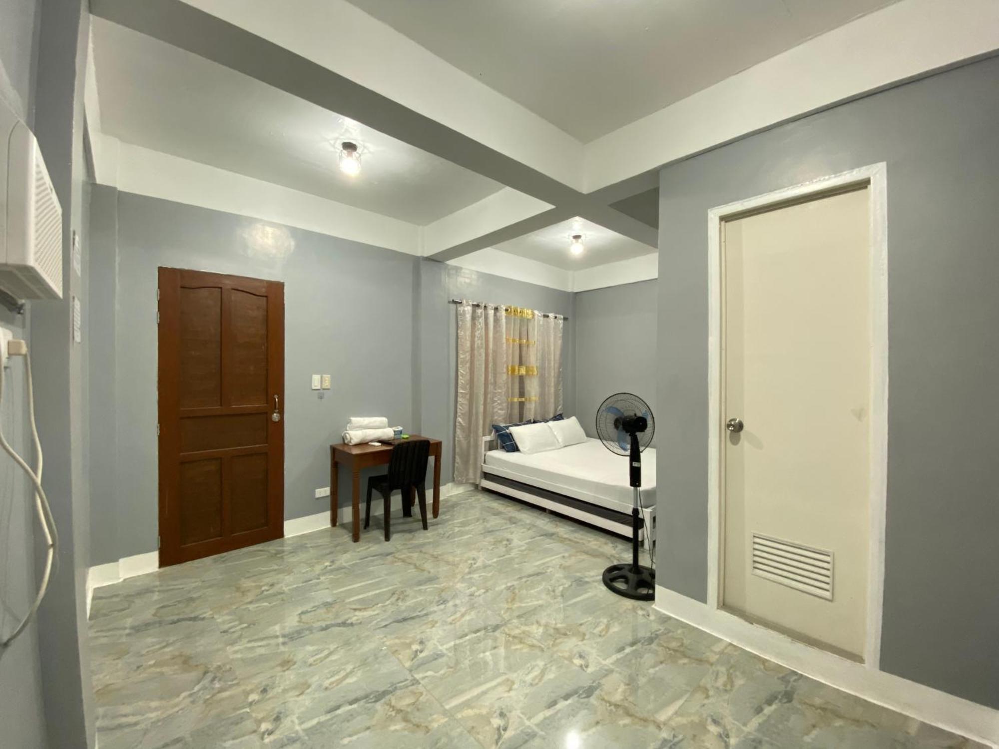 Maicaellas Transient Room Coron Exterior photo