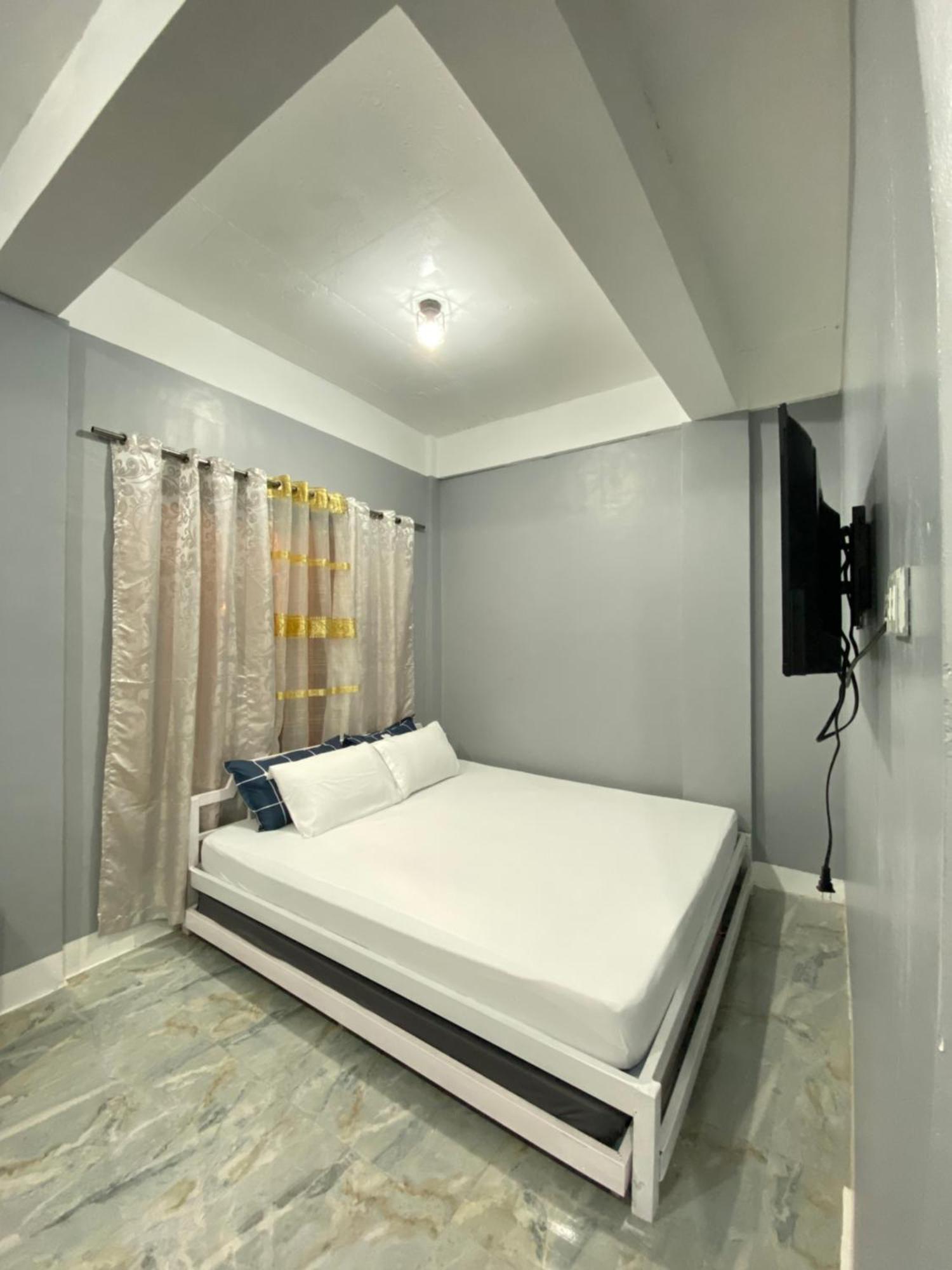 Maicaellas Transient Room Coron Exterior photo