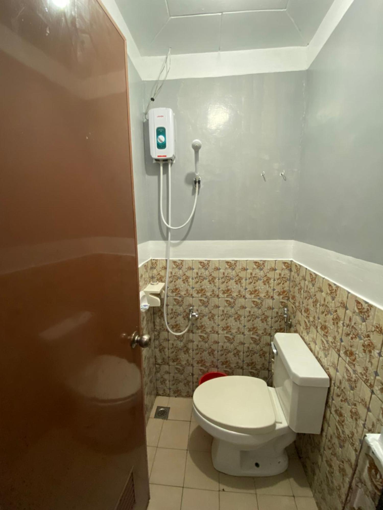 Maicaellas Transient Room Coron Exterior photo