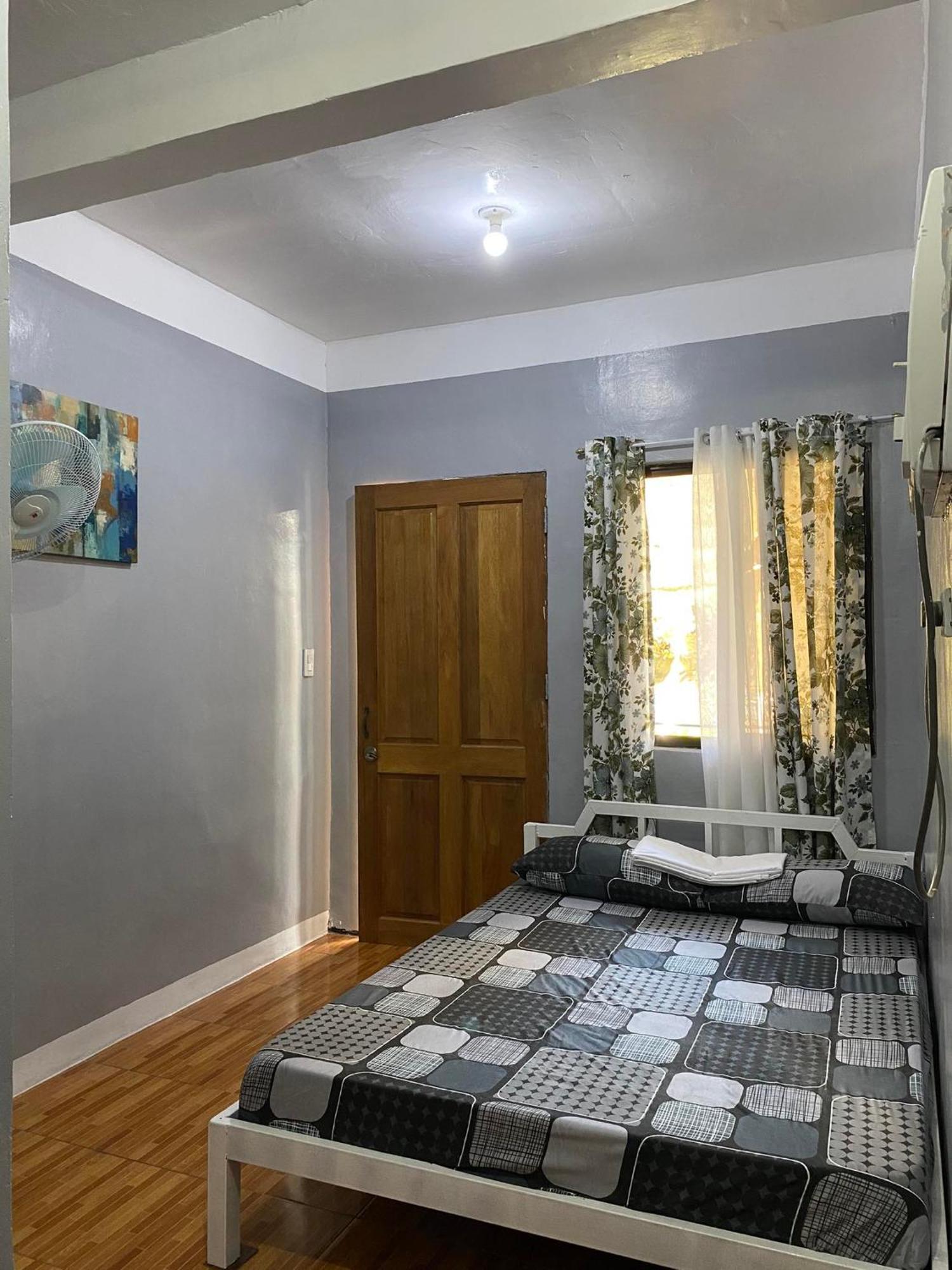 Maicaellas Transient Room Coron Exterior photo